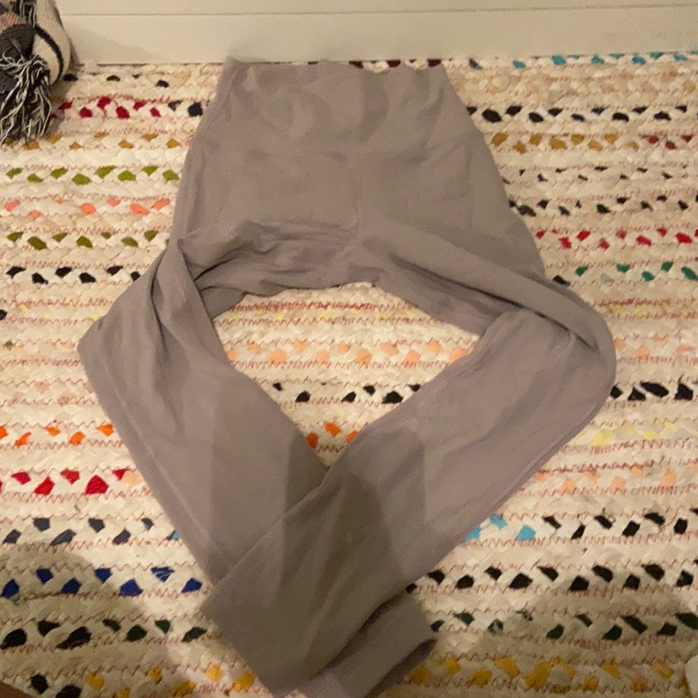 Lululemon align dark chrome size 4